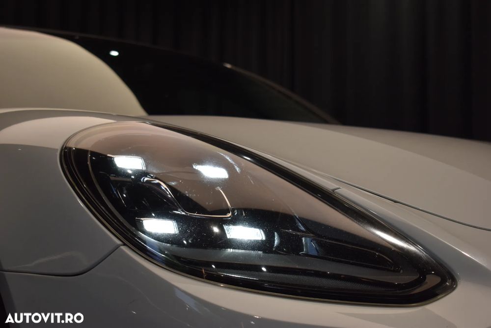Porsche Panamera - 22