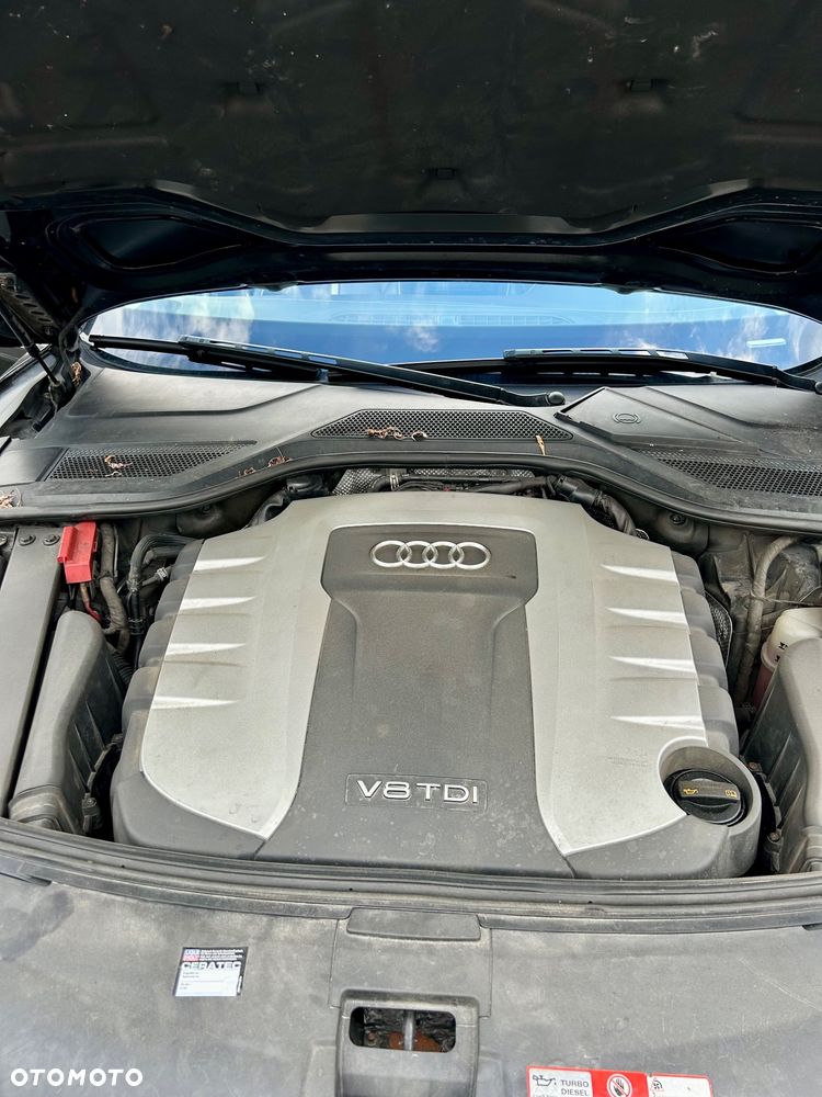 Audi A8 - 30