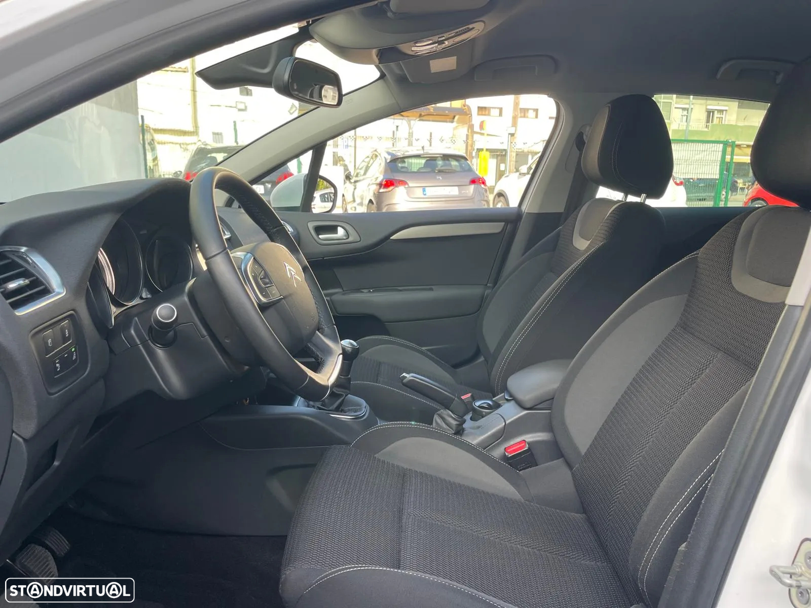 Citroën C4 PureTech 110 Selection - 6