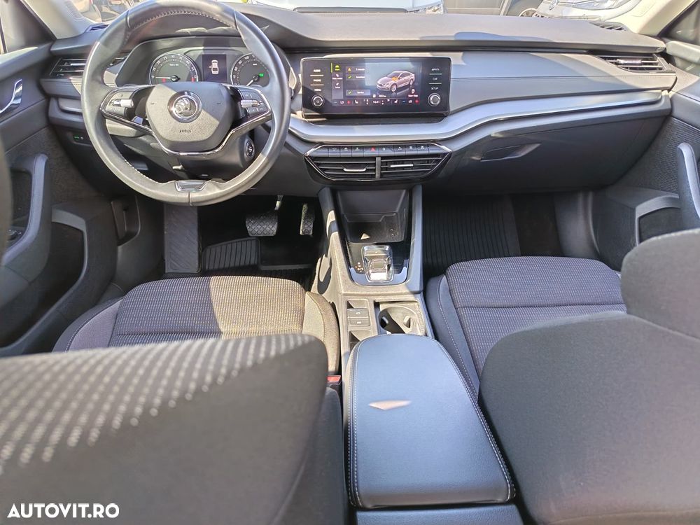 Skoda Octavia 2.0 TDI DSG Ambition - 9