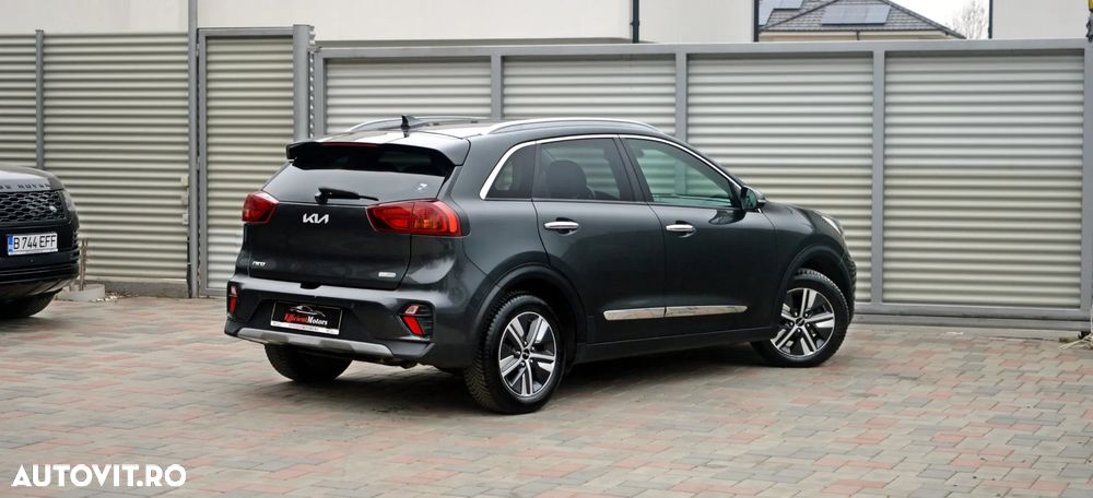 Kia Niro 1.6 GDI PHEV 2WD OPF Aut. Edition 7 - 16