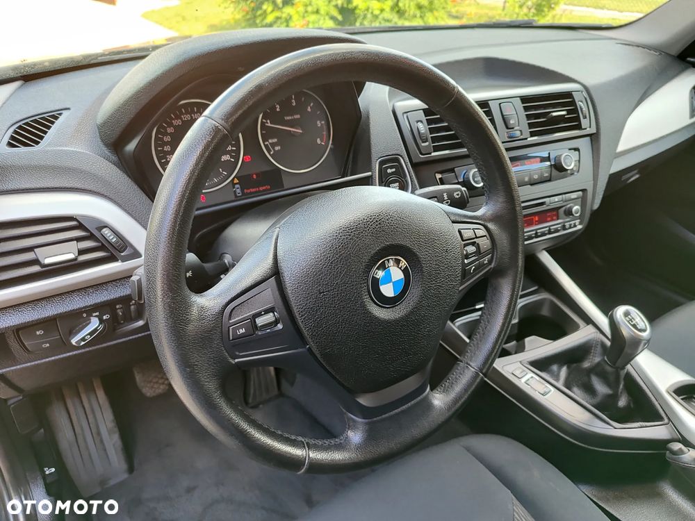 BMW Seria 1 116d Sport Line - 17