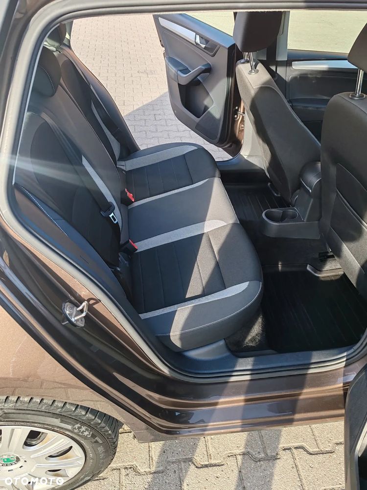 Skoda RAPID 1.0 TSI Ambition - 13