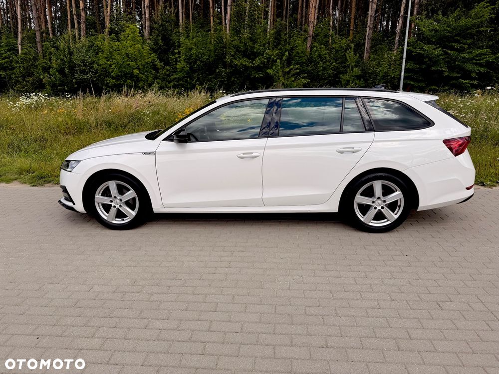 Skoda Octavia 2.0 TDI DSG Sportline - 5