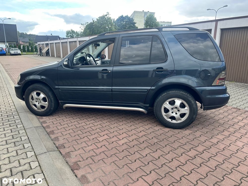 Mercedes-Benz ML - 23
