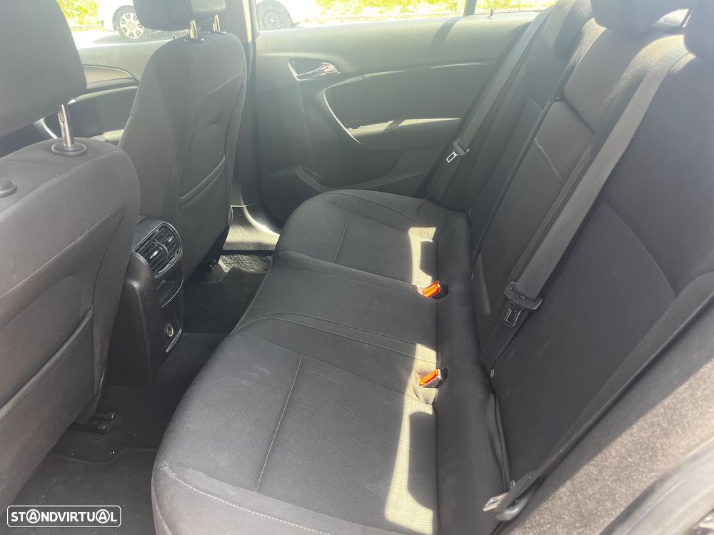 Opel Insignia 2.0 CDTI Cosmo - 11