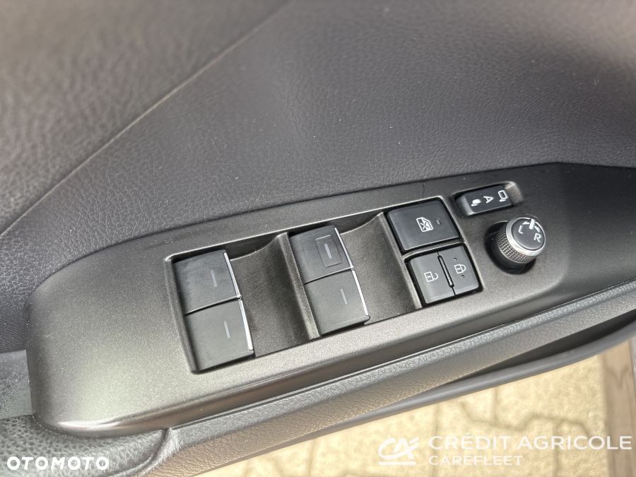 Toyota Camry 2.5 Hybrid Prestige CVT - 23