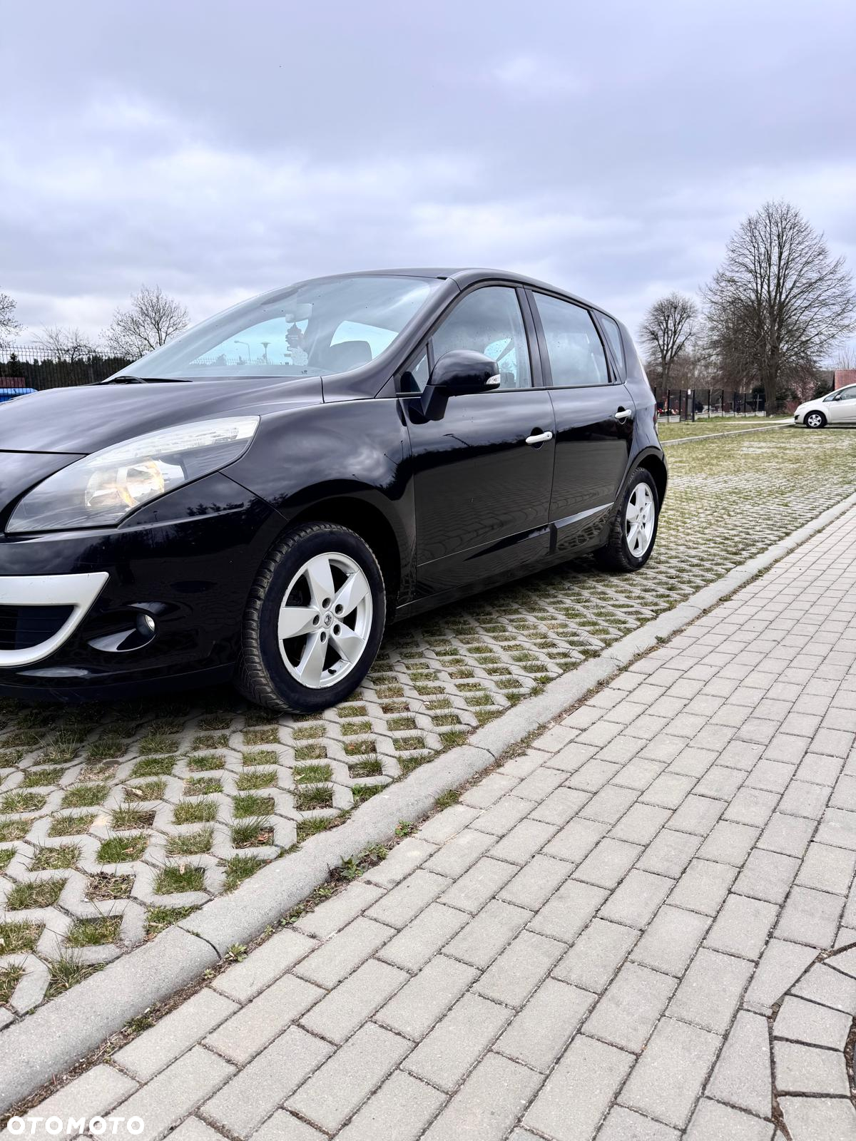 Renault Scenic - 15