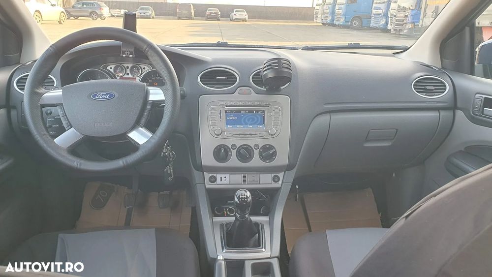 Ford Focus 1.6 TDCi DPF Trend - 13