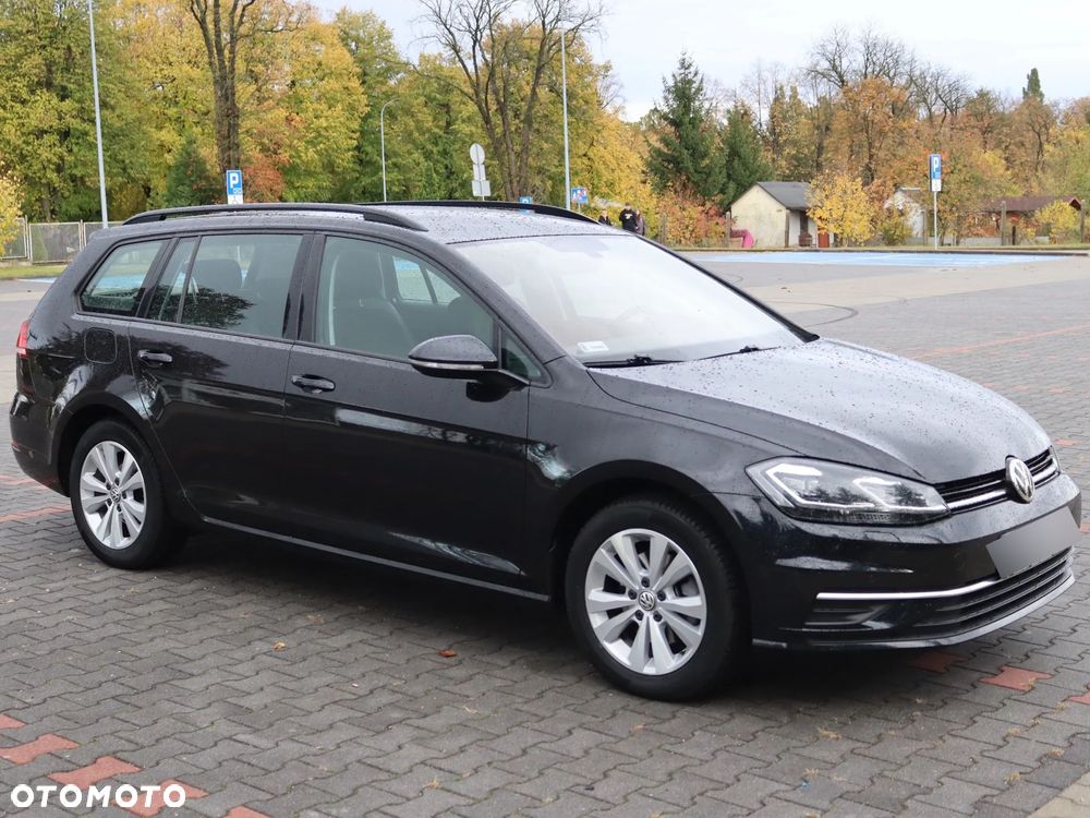 Volkswagen Golf - 9