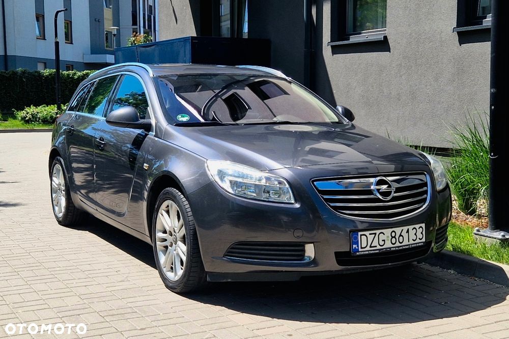 Opel Insignia - 1