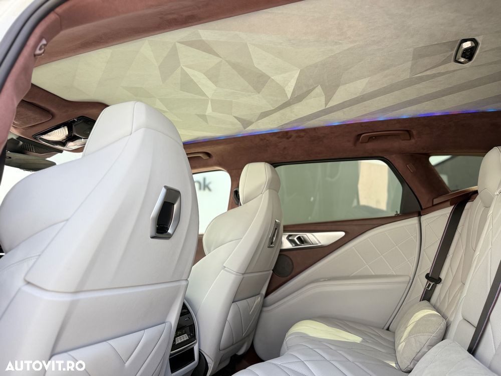 BMW XM 50e - 30