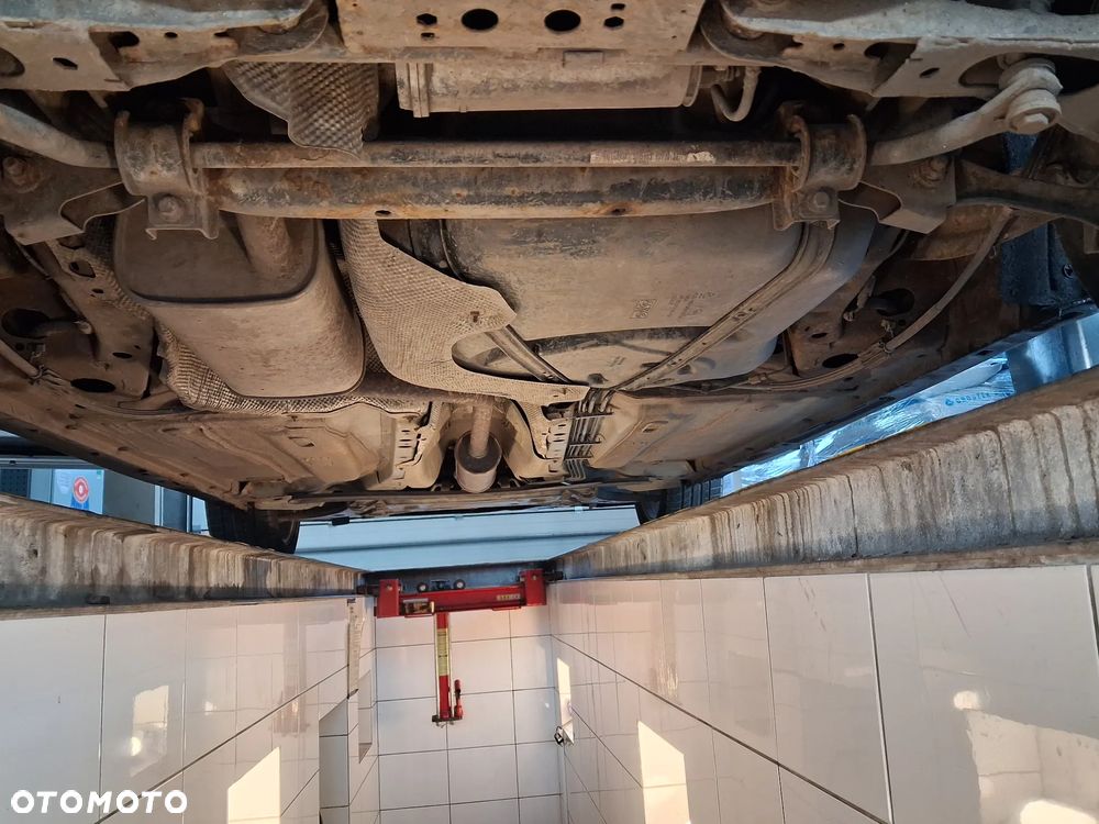 Ford Focus 1.6 Trend EU5 - 29