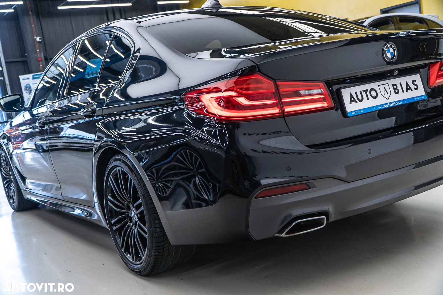 BMW Seria 5 520d Aut. M Sport Edition - 32