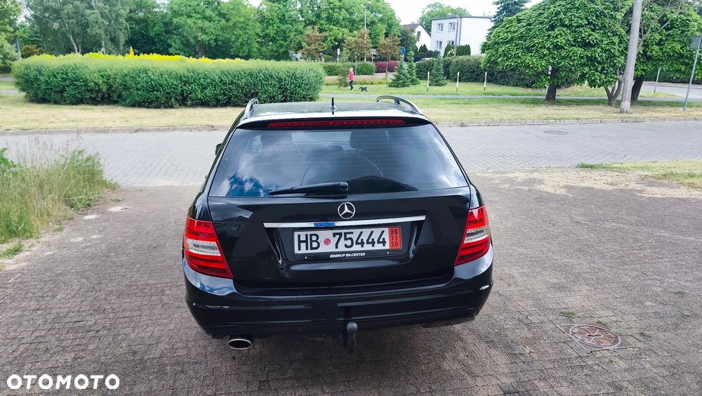 Mercedes-Benz Klasa C 220 CDI DPF Automatik Avantgarde - 21