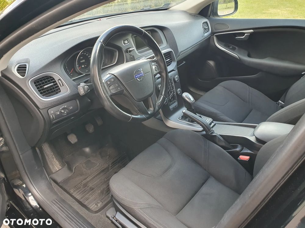 Volvo V40 D2 Kinetic - 8