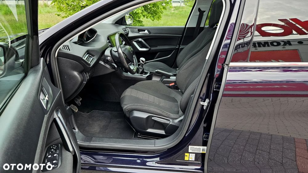 Peugeot 308 - 24