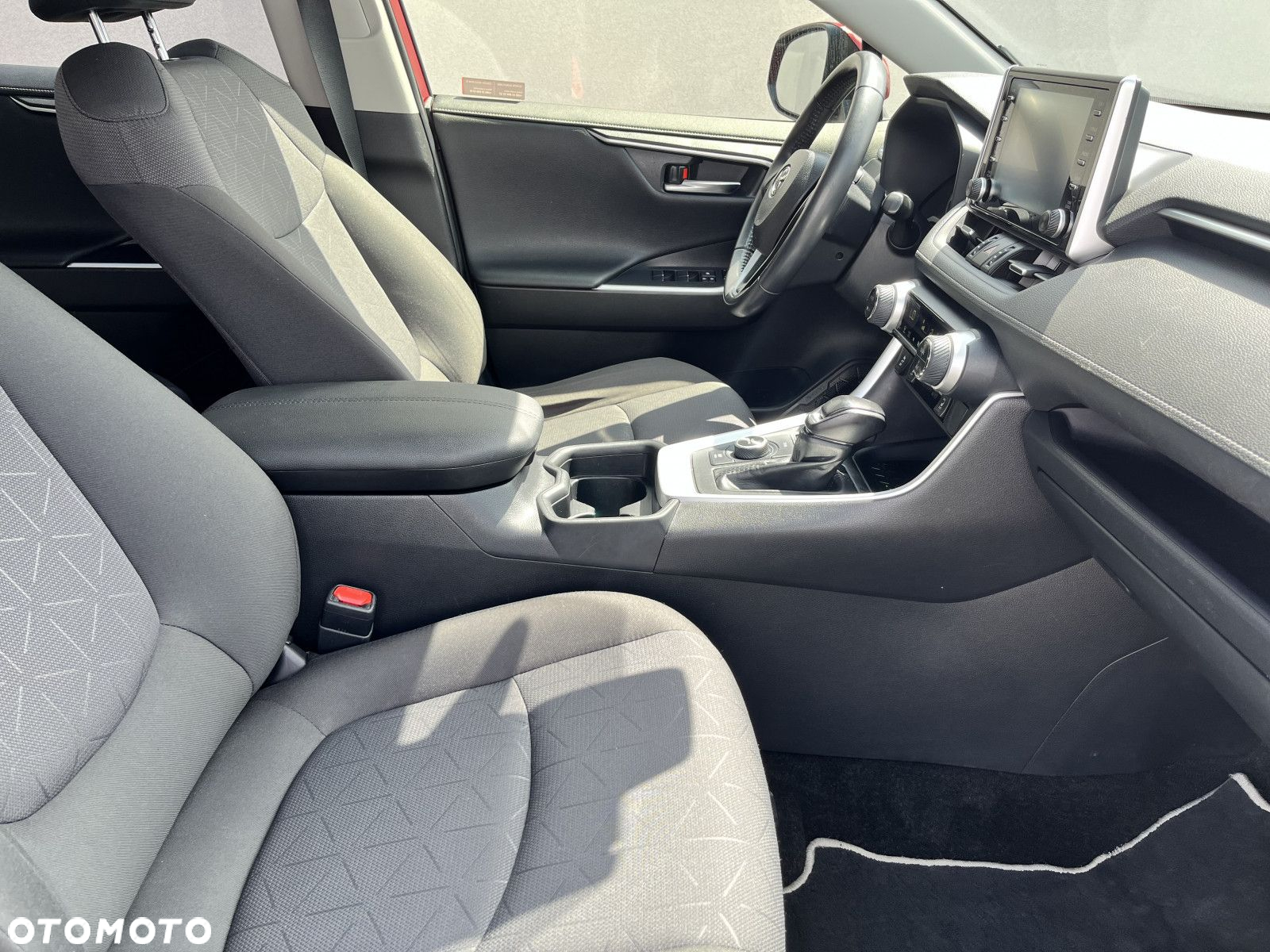 Toyota RAV4 - 22