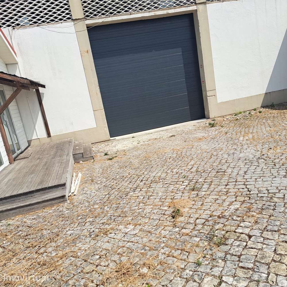 Arrendamento Armazém em Fatima com Escritório e espaço exterior - Grande imagem: 3/15