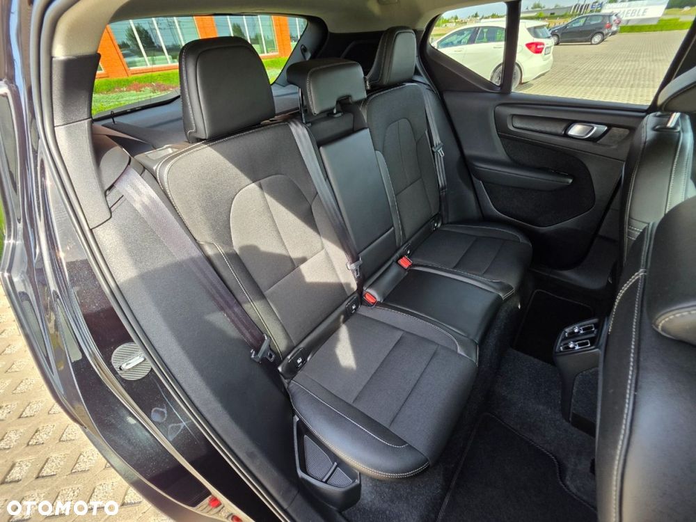 Volvo XC 40 - 22