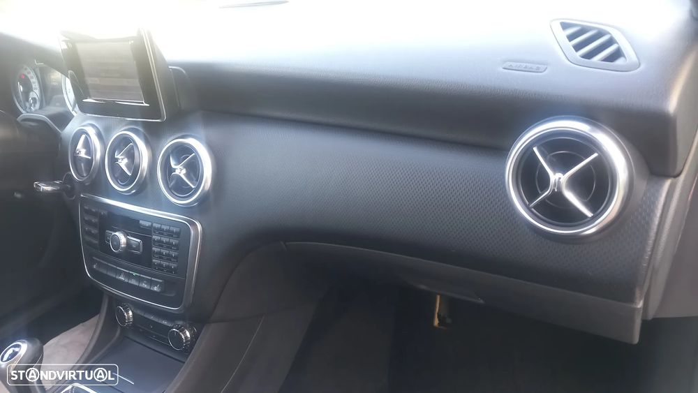 Mercedes-Benz A 180 CDI (BlueEFFICIENCY) Urban - 10