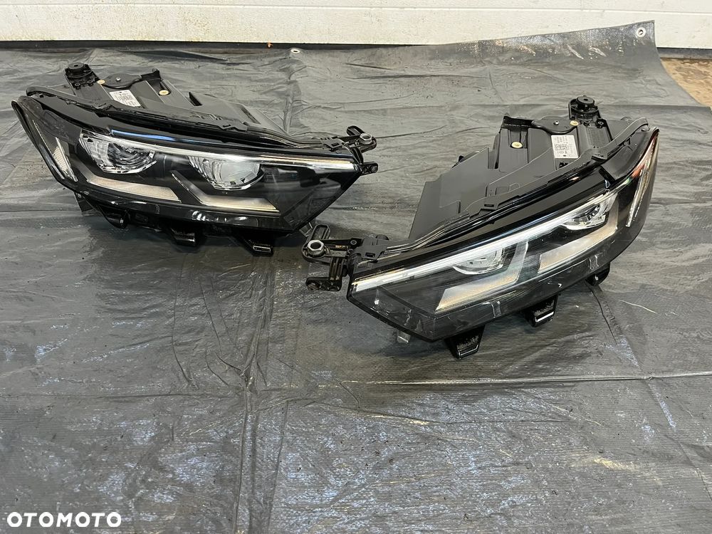 VW T-Roc R-Line Lampa przód full LED 2GA941035E 2GA941036E - 3