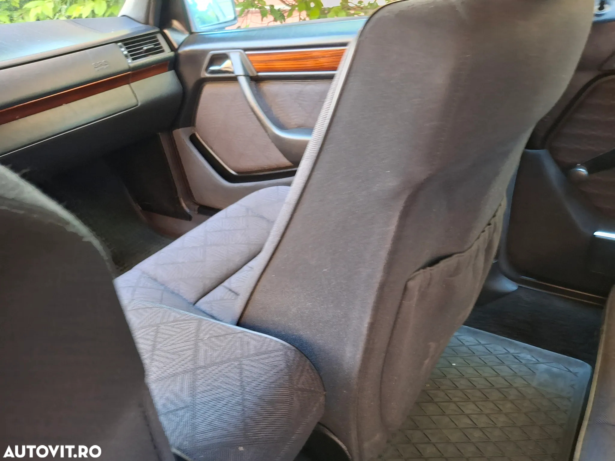 Mercedes-Benz W124 - 16