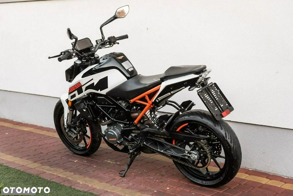 KTM Duke - 4