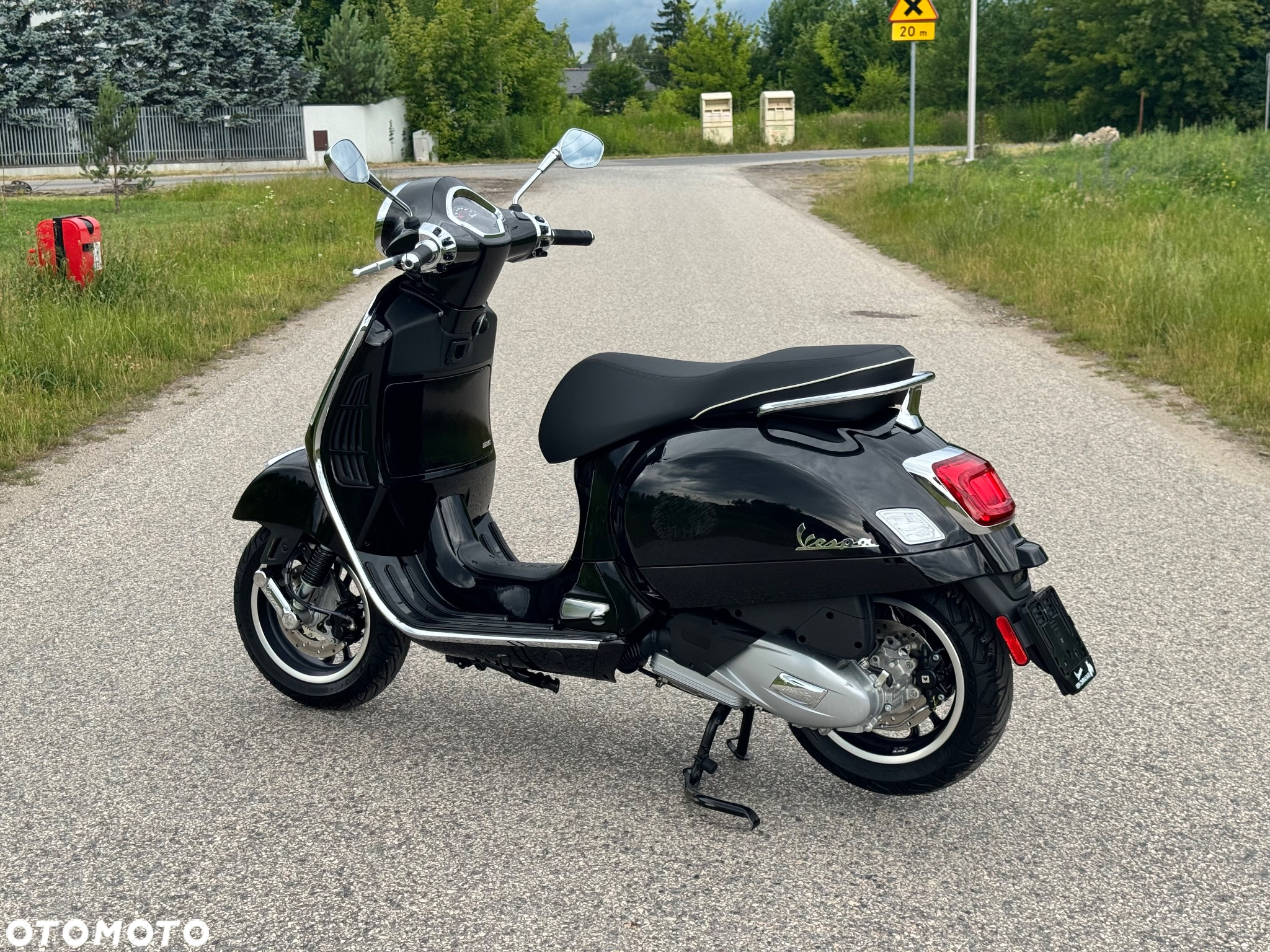 Vespa GTS - 17