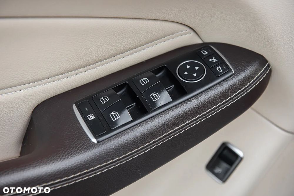 Mercedes-Benz GLE - 21