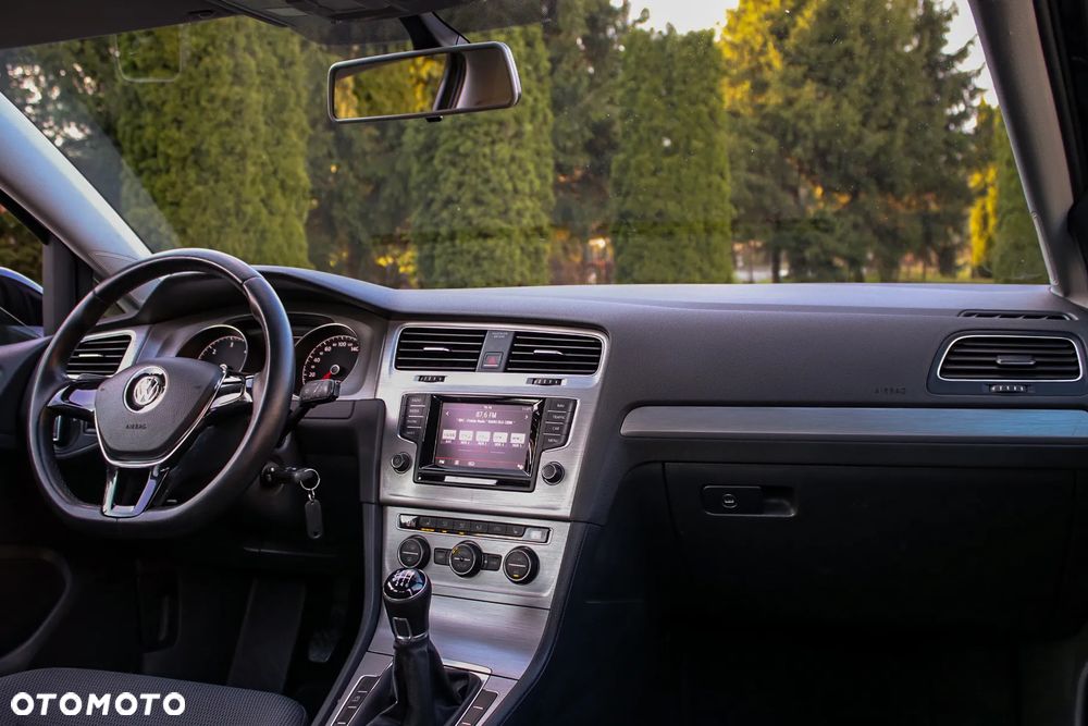 Volkswagen Golf 2.0 BlueTDI Comfortline - 26