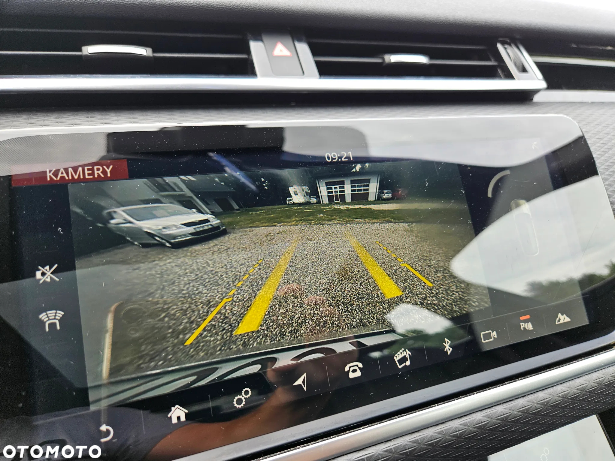 Land Rover Range Rover Velar 2.0d R-Dynamic S - 33