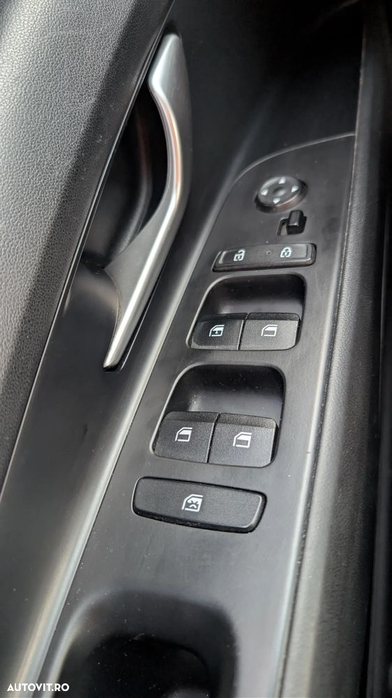 Hyundai Elantra - 29