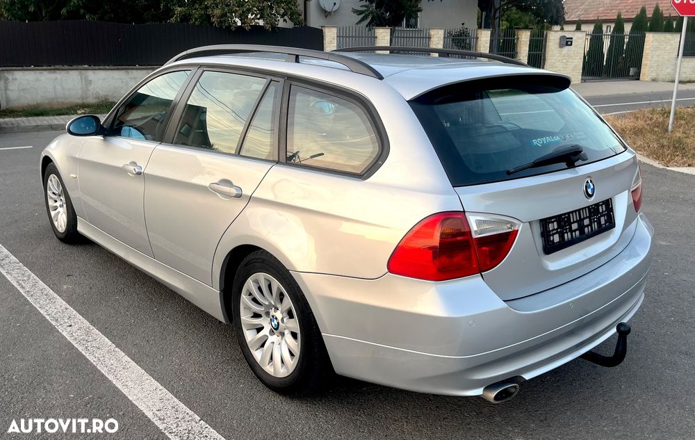 BMW Seria 3 320d DPF Aut. - 4