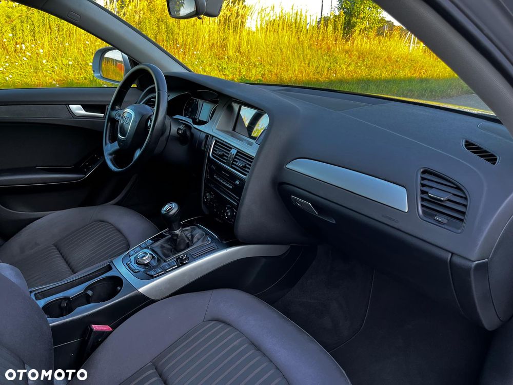 Audi A4 Avant - 12
