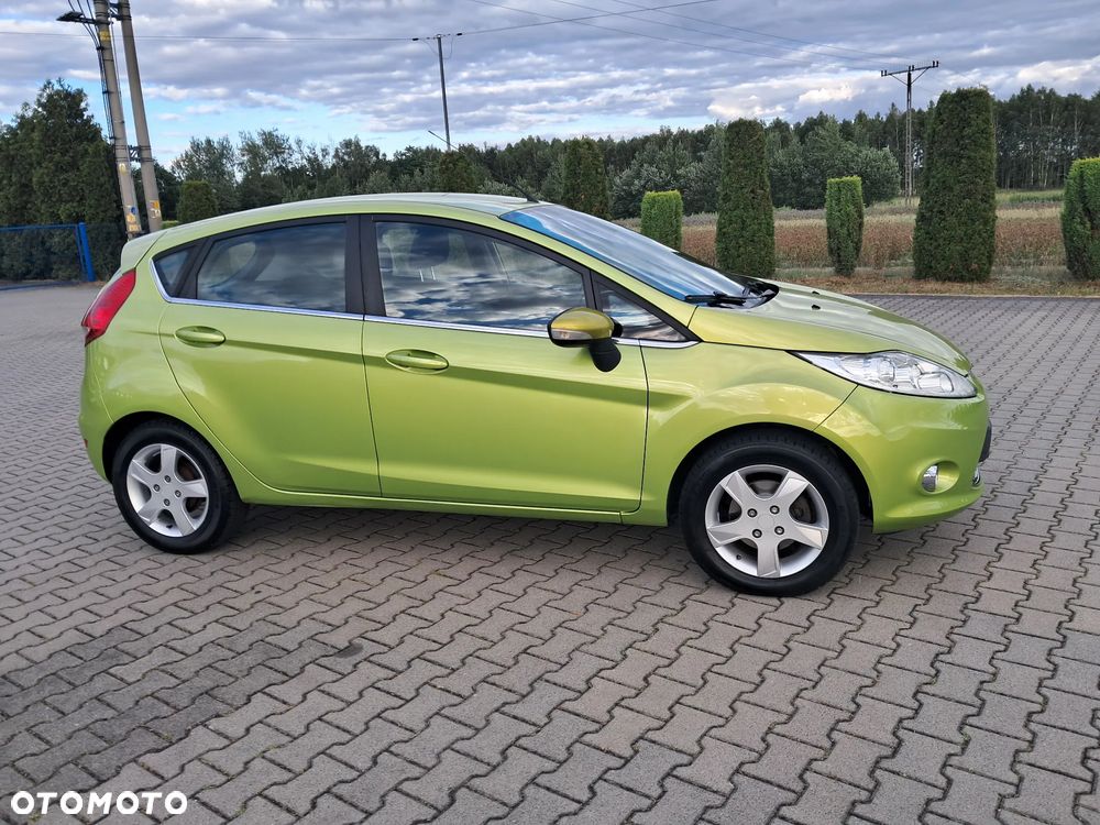 Ford Fiesta 1.25 Celebration - 8