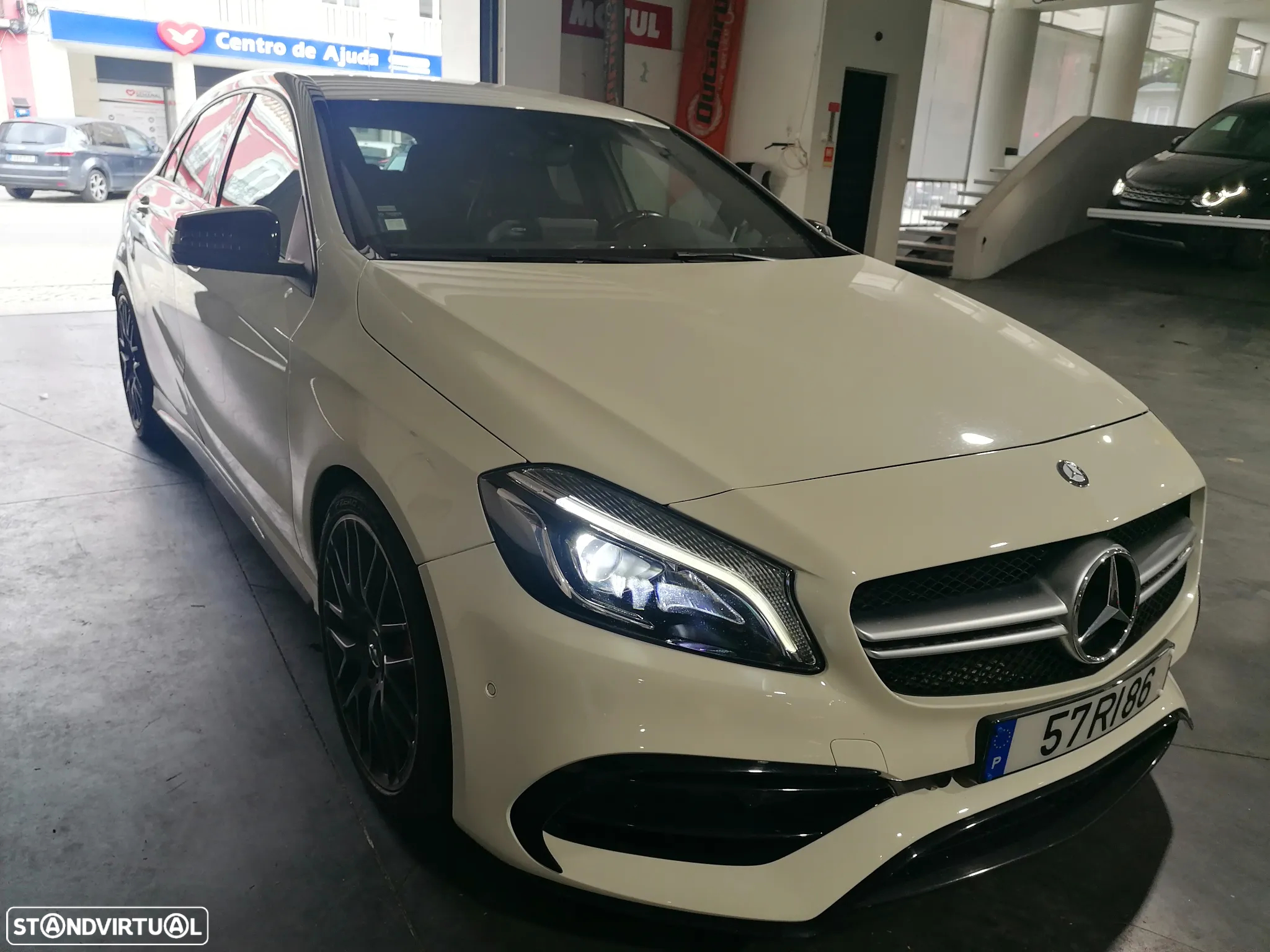 Mercedes-Benz A 45 AMG 4-Matic - 13