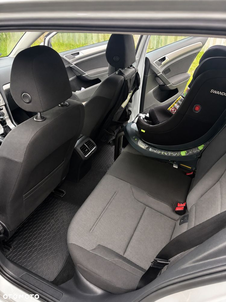Volkswagen Golf 1.6 TDI BlueMot Comfortline - 11
