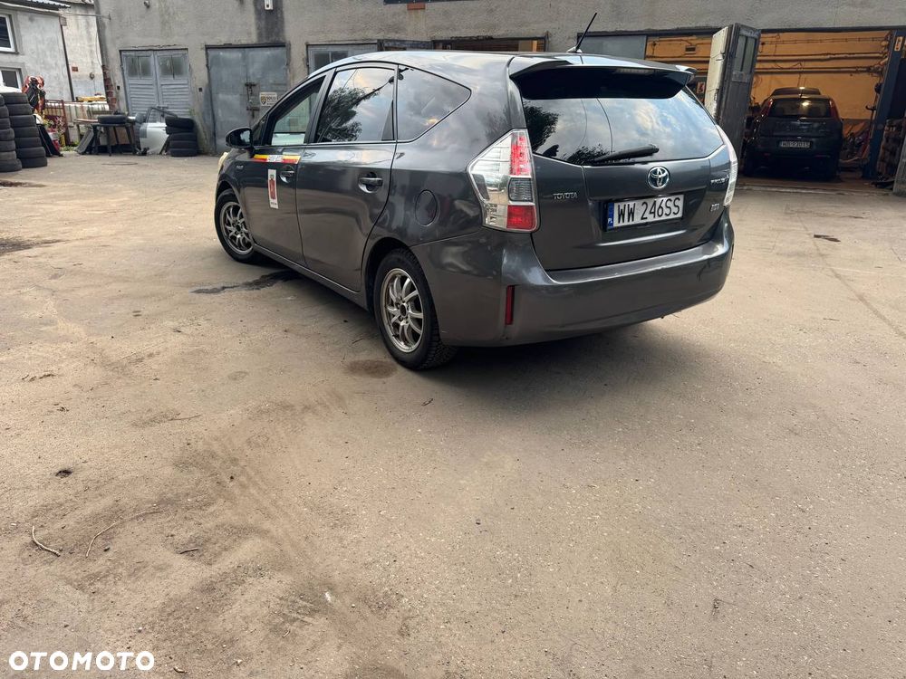 Toyota Prius+ 1.8 HSD Premium - 4