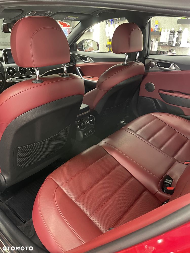 Kia Stinger - 5