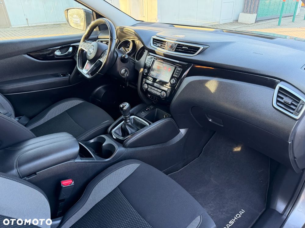 Nissan Qashqai 1.3 DIG-T Tekna - 10
