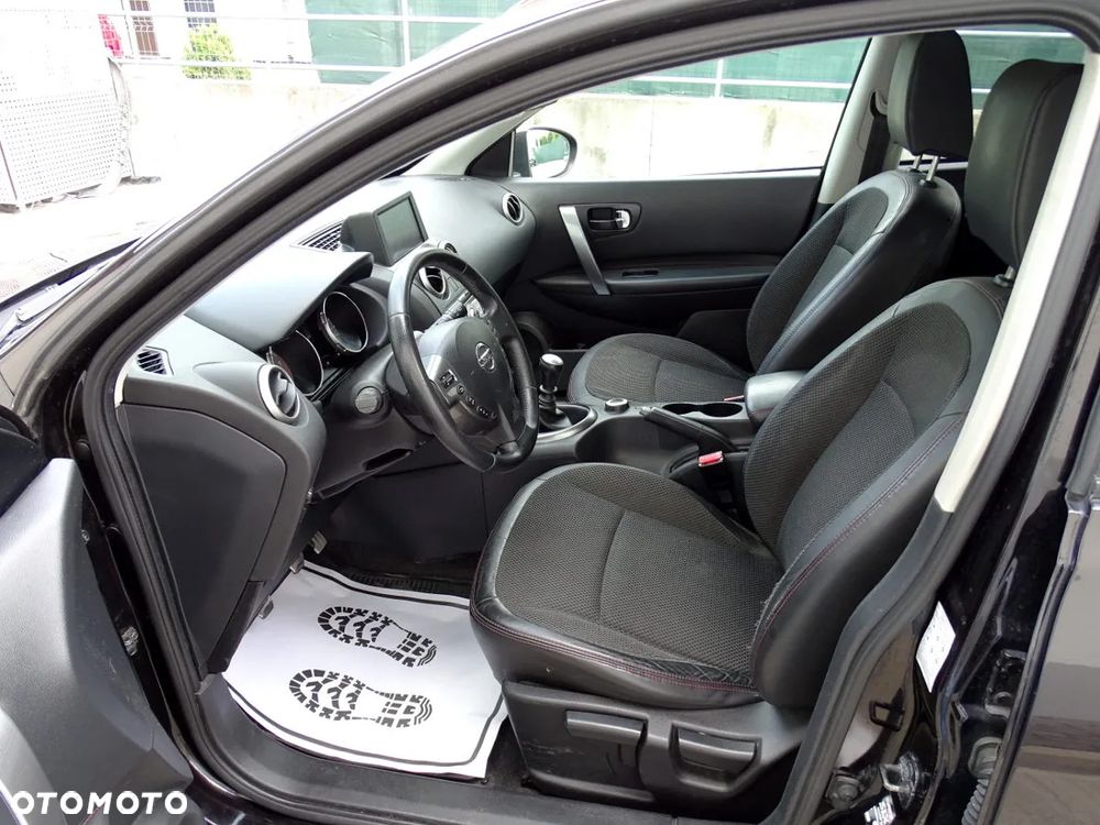 Nissan Qashqai 2.0 4 x 4 tekna - 11