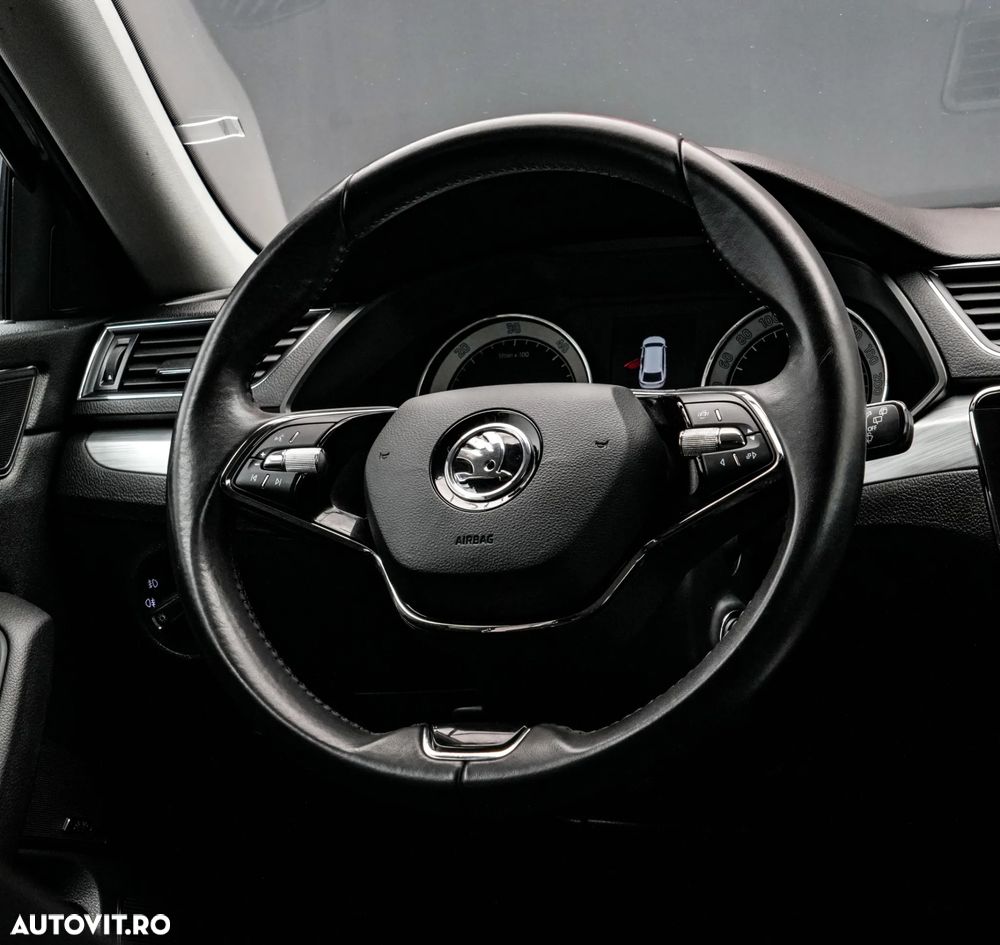 Skoda Superb Combi 1.6 TDI DSG Style - 17