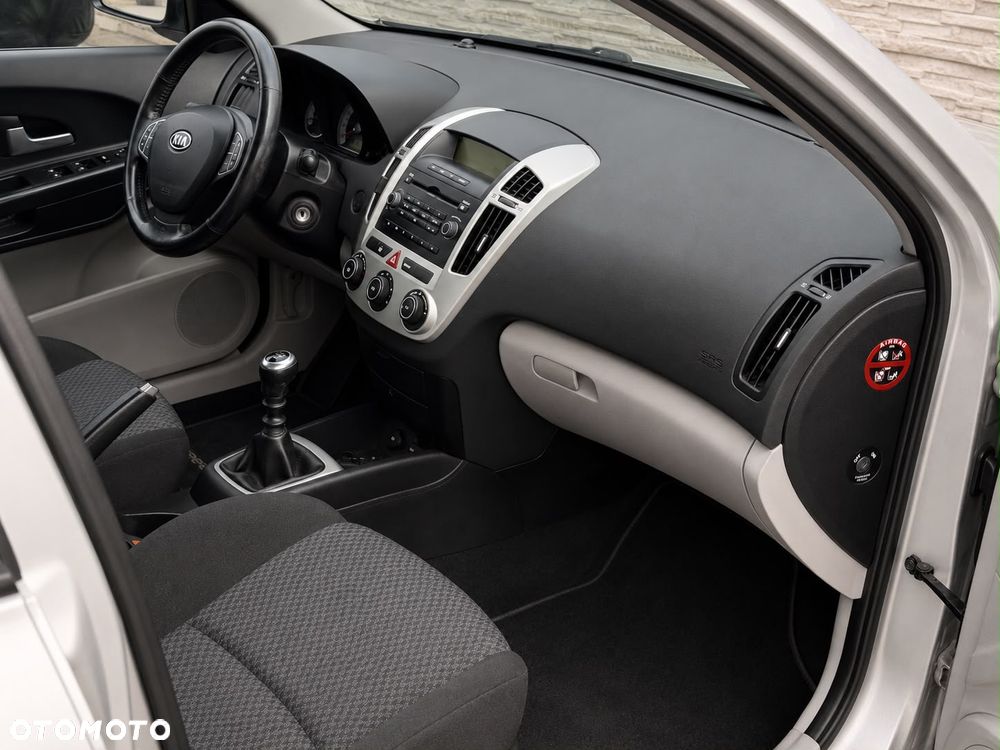 Kia Ceed 1.4 CVVT LX - 16