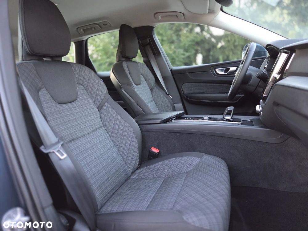 Volvo XC 60 B4 D Core - 18