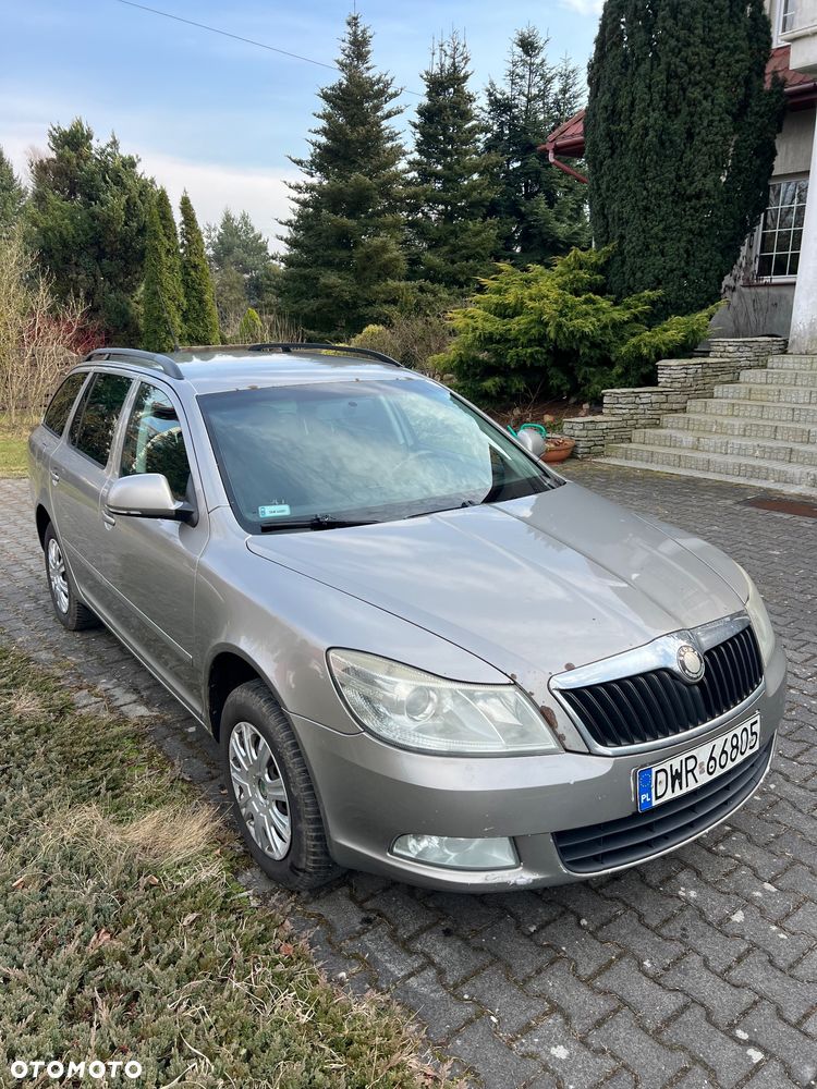 Skoda Octavia 1.8 TSI Ambiente - 2