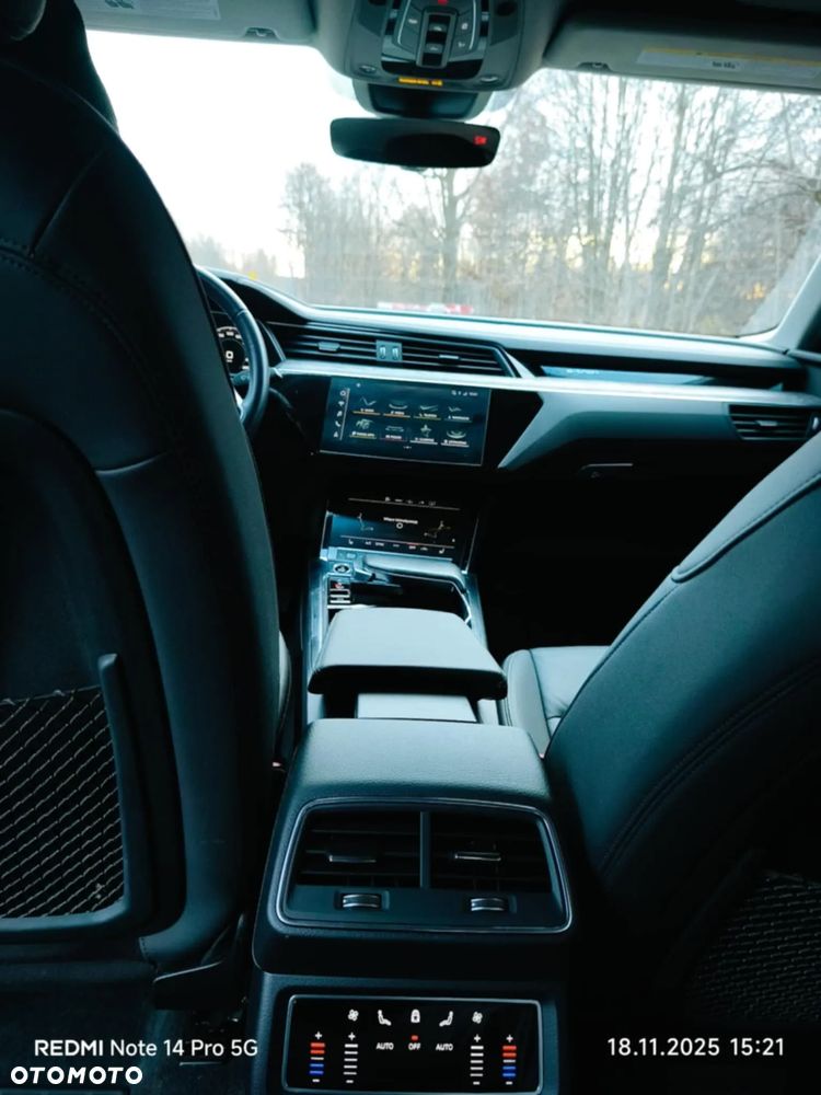 Audi e-tron - 13