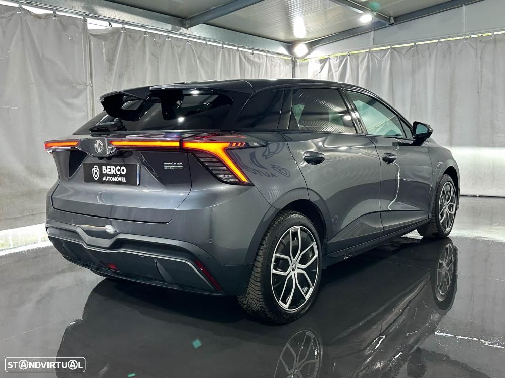 MG MG4 77 kWh Extended Range Luxury - 5