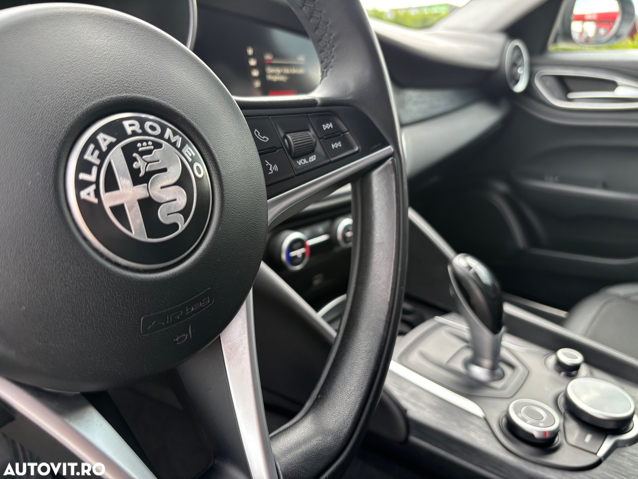 Alfa Romeo Giulia 2.2 JTDM Aut. - 14