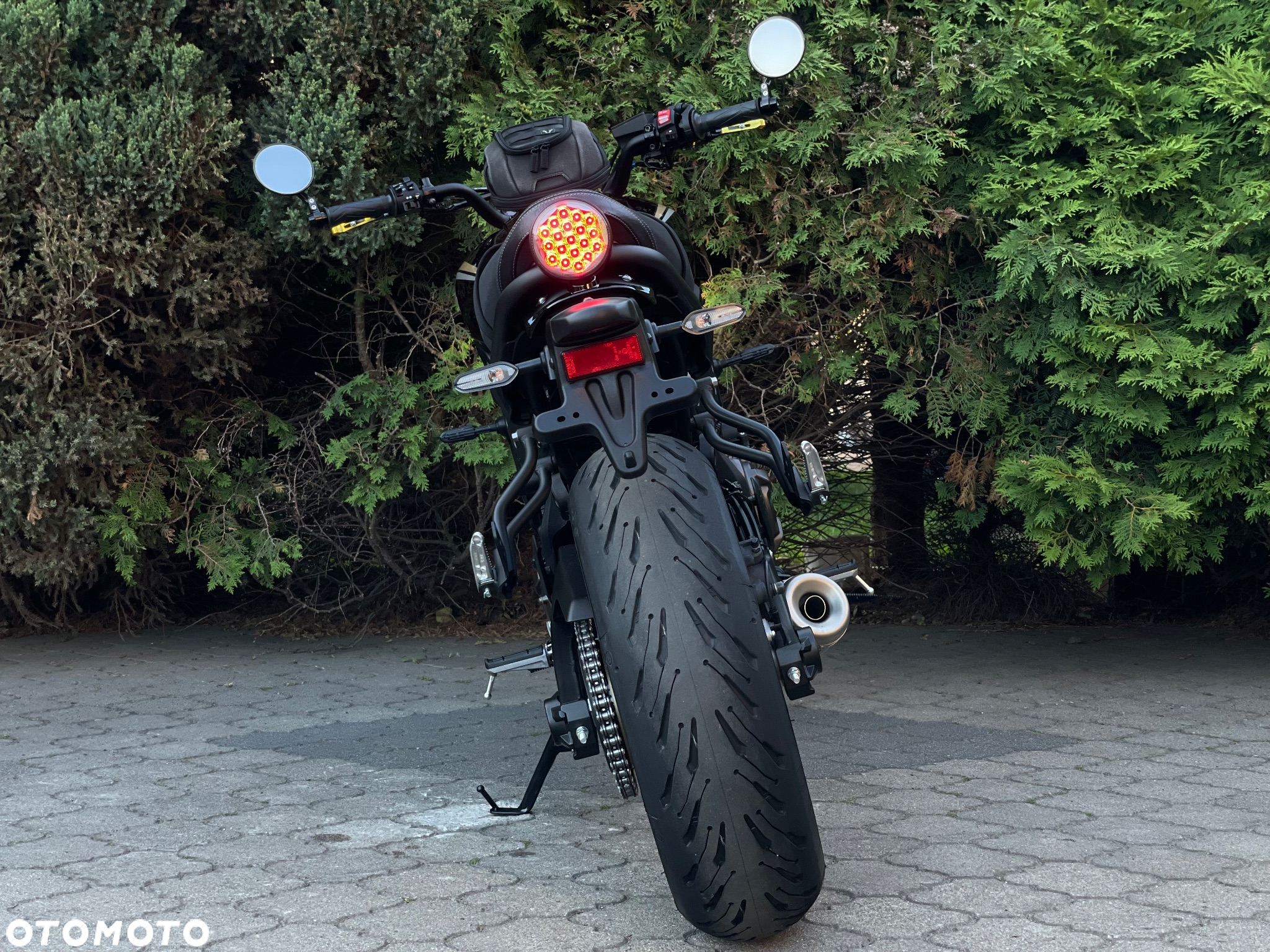 Yamaha XSR - 4